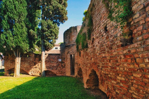 mura